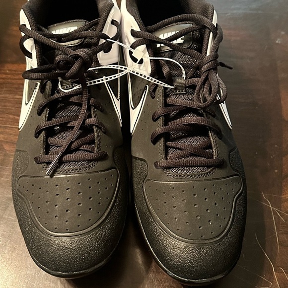 Nike football cleats NWOT - Picture 2 of 4